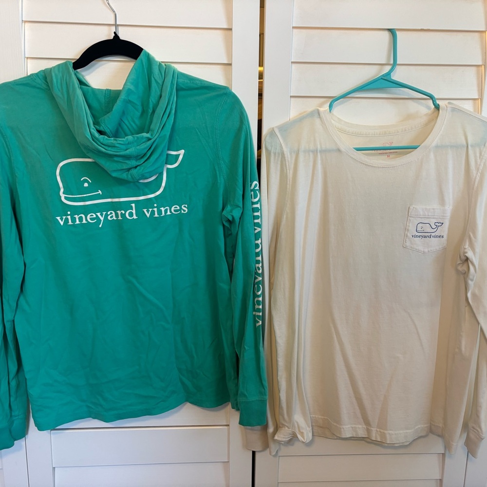 Vineyard Vines women’s Long Sleeve Shirts - Picture 2 of 2